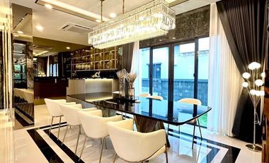 For rent and for sale 5 bedrooms house in Taling Chan, Bangkok