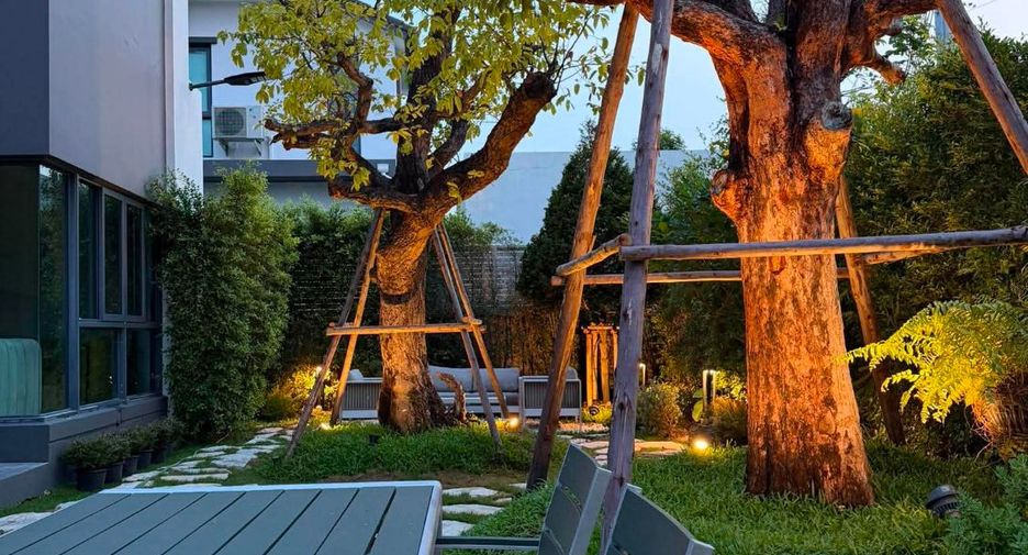 Haus zur Miete und zum Kauf mit 5 Zimmer in Taling Chan, Bangkok