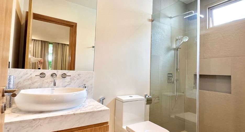 Villa en alquiler y en venta de 3 habitaciones en Thalang, Phuket