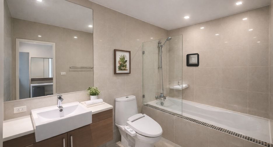 For sale 1 bed condo in Khlong Toei, Bangkok