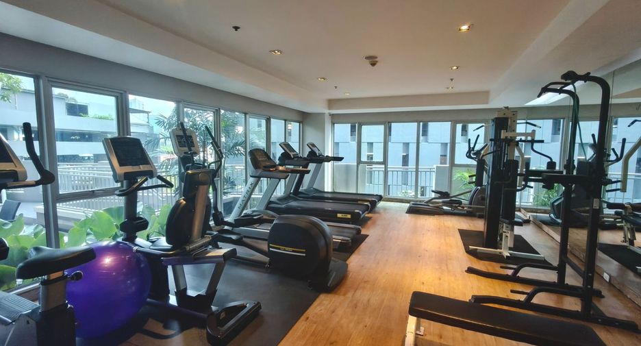 For sale 1 bed condo in Khlong Toei, Bangkok