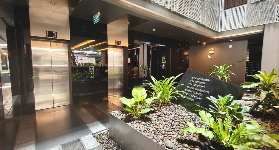 For sale 2 bedrooms condo in Watthana, Bangkok