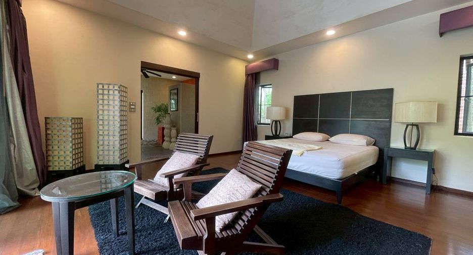 For sale 3 bedrooms house in Mueang Chiang Mai, Chiang Mai