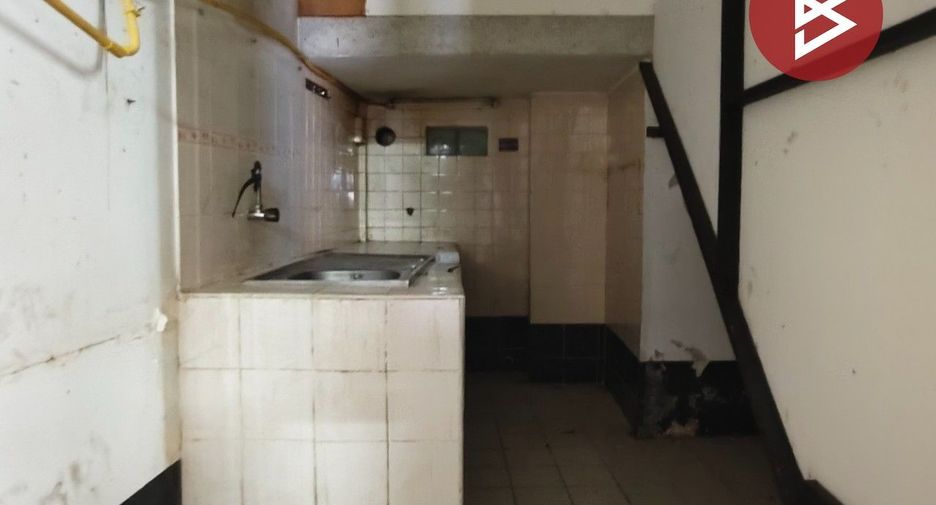 Gewerbefläche zum Kauf mit 3 Zimmer in Mueang Nakhon Si Thammarat, Nakhon Si Thammarat
