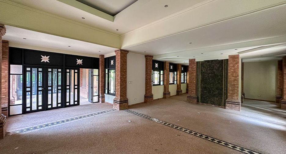 Local comercial en venta en San Kamphaeng, Chiang Mai