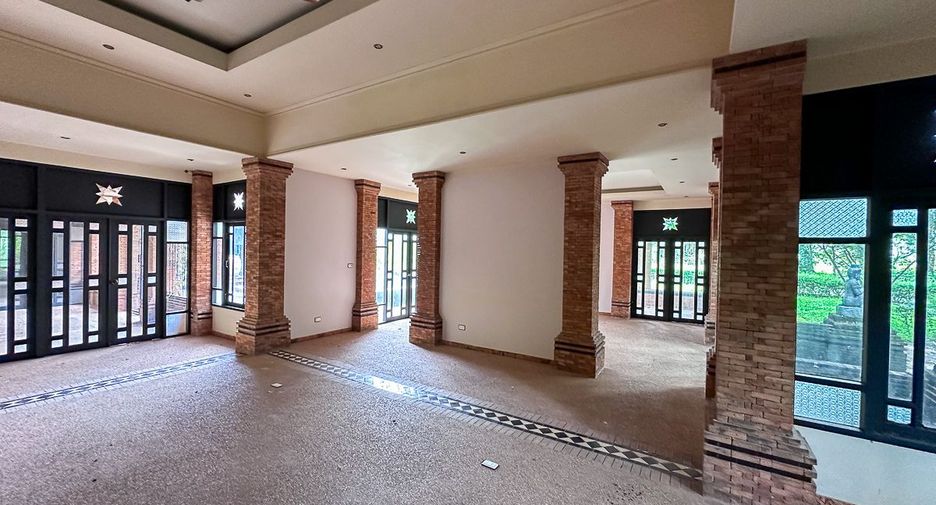 Local comercial en venta en San Kamphaeng, Chiang Mai