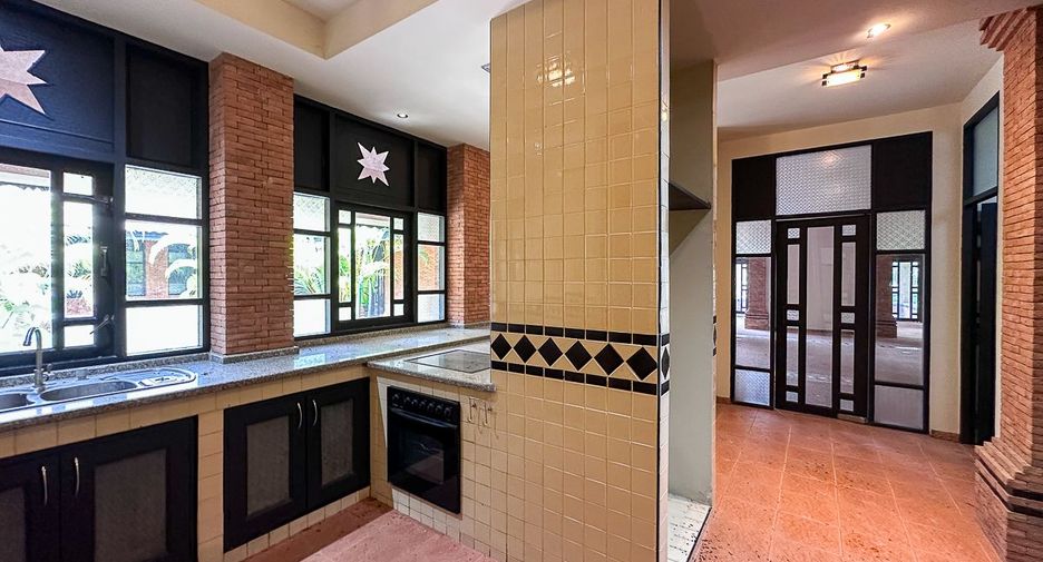Local comercial en venta en San Kamphaeng, Chiang Mai