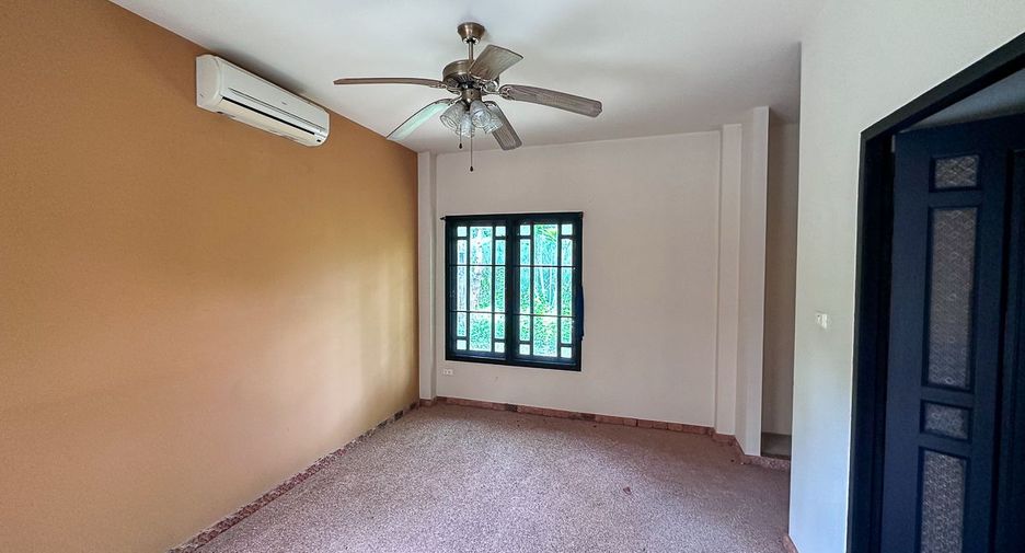 Local comercial en venta en San Kamphaeng, Chiang Mai