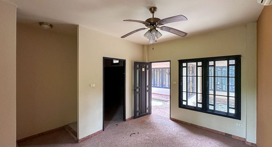 Local comercial en venta en San Kamphaeng, Chiang Mai