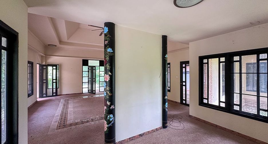 Local comercial en venta en San Kamphaeng, Chiang Mai