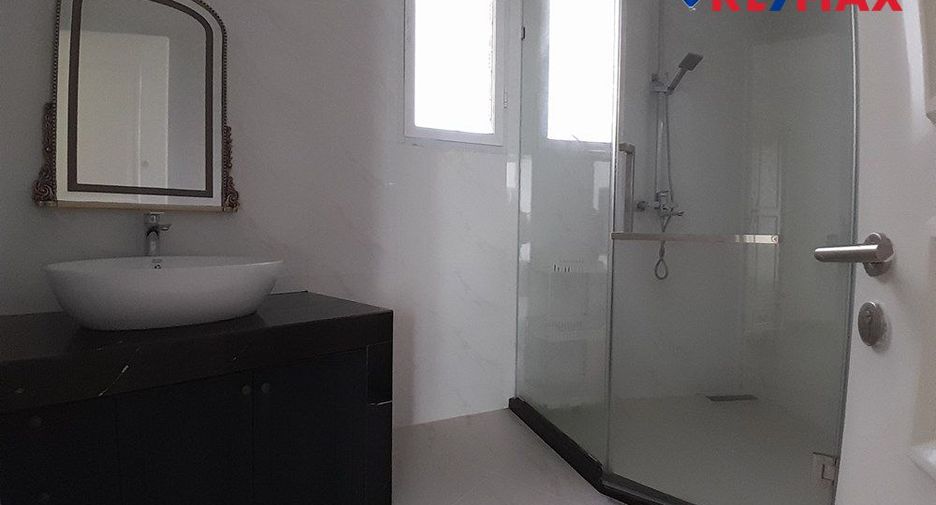 For sale 8 bedrooms house in East Pattaya, Pattaya