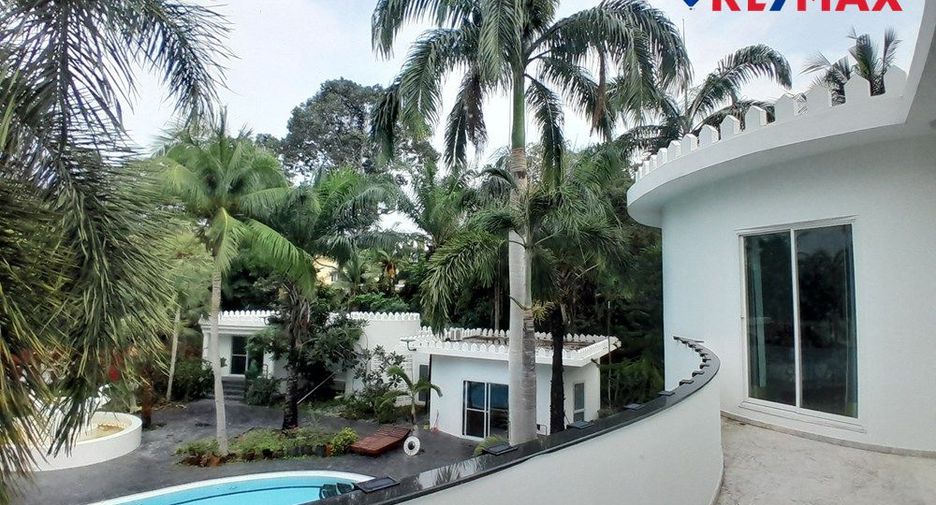 For sale 8 bedrooms house in East Pattaya, Pattaya