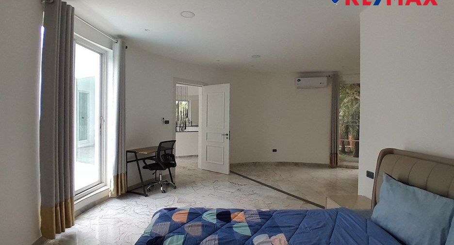 For sale 8 bedrooms house in East Pattaya, Pattaya
