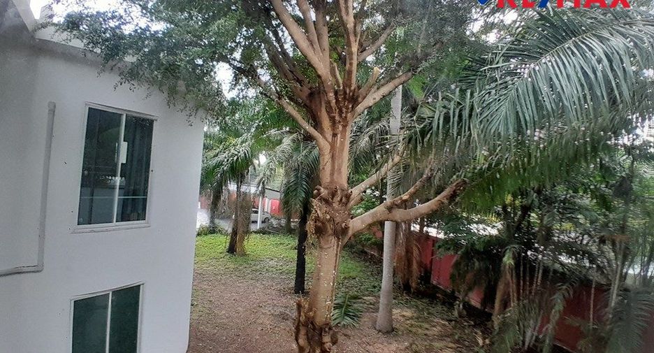 For sale 8 bedrooms house in East Pattaya, Pattaya
