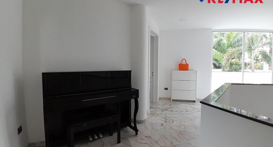 For sale 8 bedrooms house in East Pattaya, Pattaya