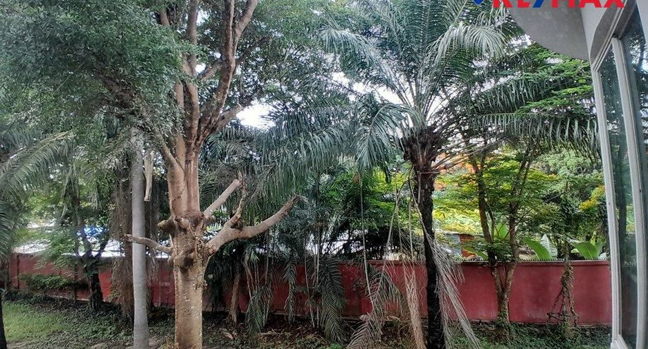 For sale 8 bedrooms house in East Pattaya, Pattaya