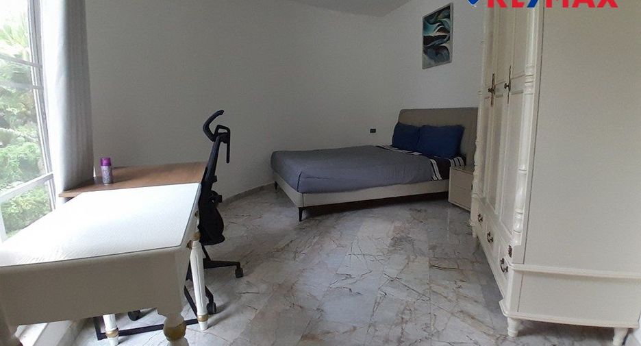 For sale 8 bedrooms house in East Pattaya, Pattaya