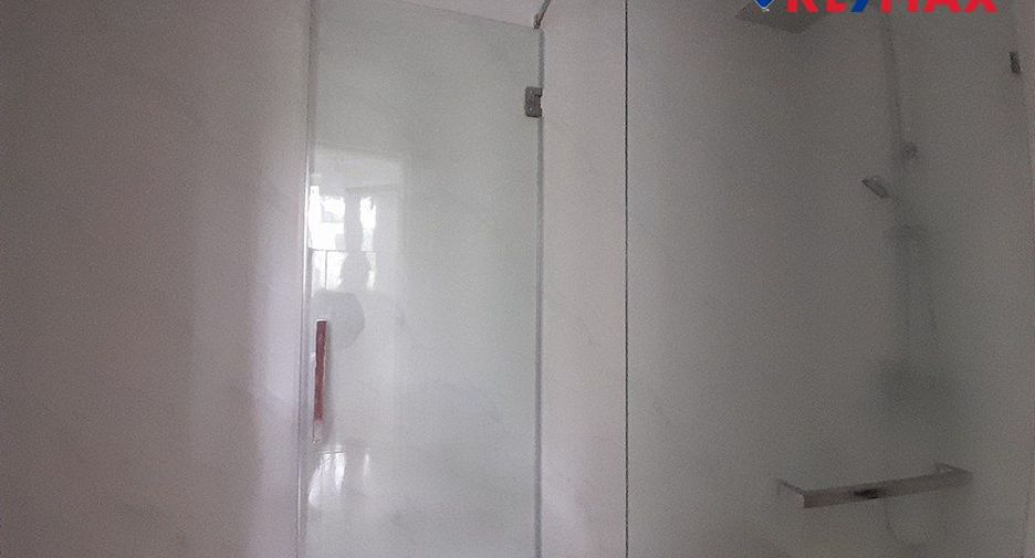 For sale 8 bedrooms house in East Pattaya, Pattaya