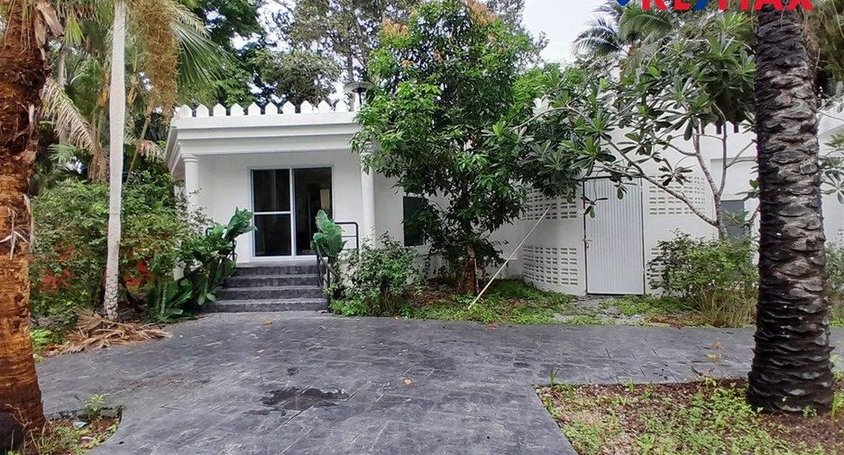 For sale 8 bedrooms house in East Pattaya, Pattaya