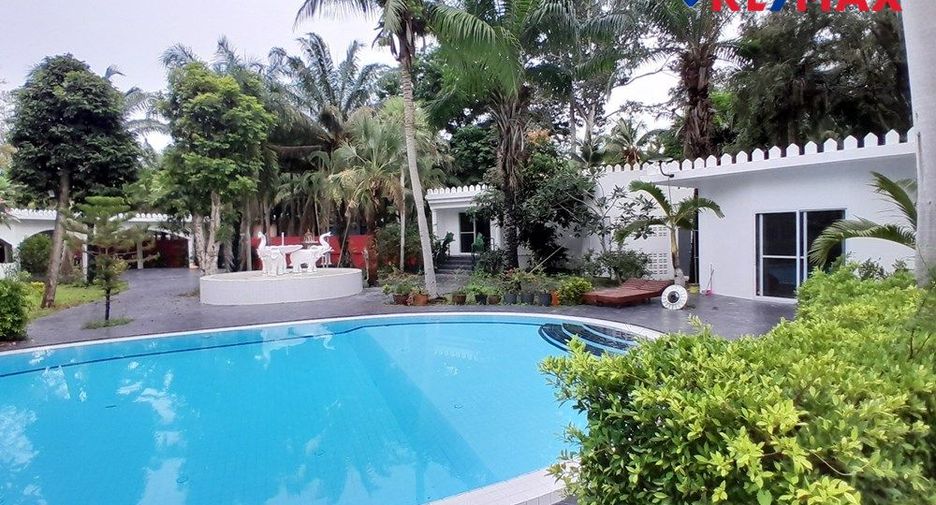 For sale 8 bedrooms house in East Pattaya, Pattaya