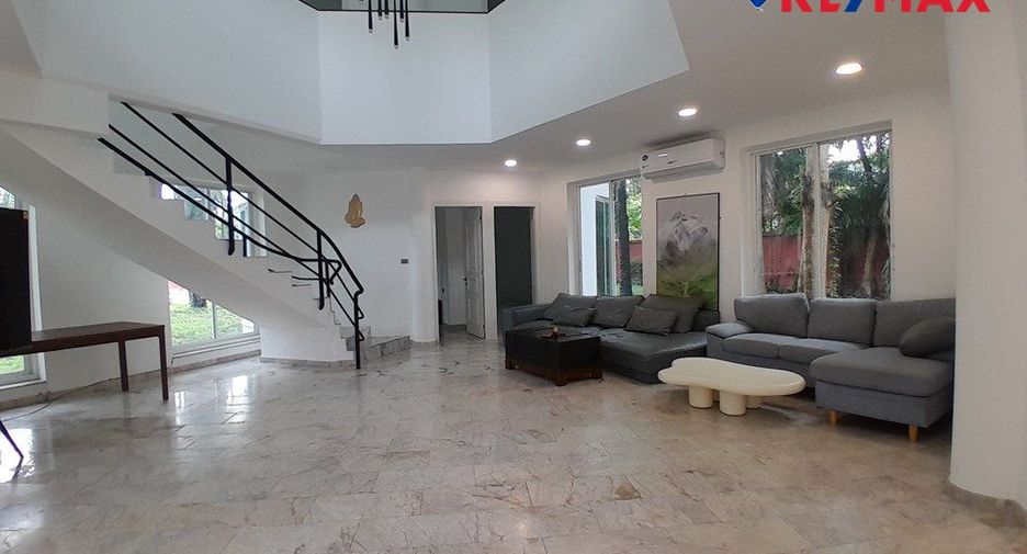 For sale 8 bedrooms house in East Pattaya, Pattaya