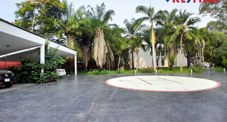 For sale 8 bedrooms house in East Pattaya, Pattaya