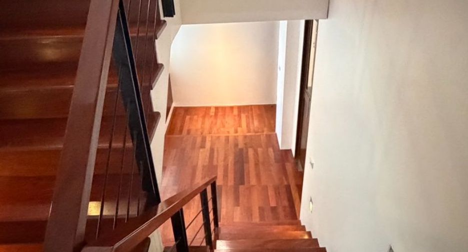 Haus zur Miete mit 4 Zimmer in Khlong Toei, Bangkok