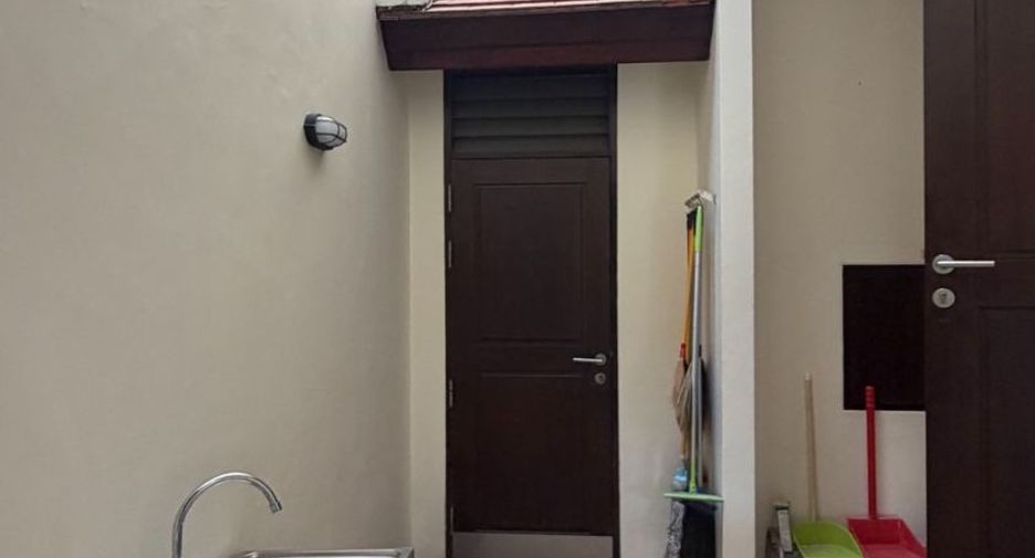 Haus zur Miete mit 4 Zimmer in Khlong Toei, Bangkok