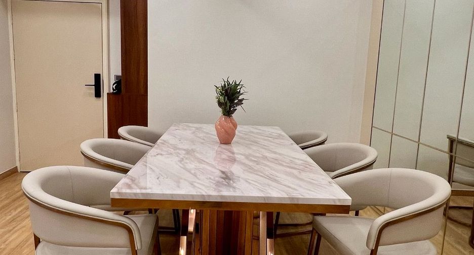 For rent and for sale 3 bedrooms apartment in Watthana, Bangkok