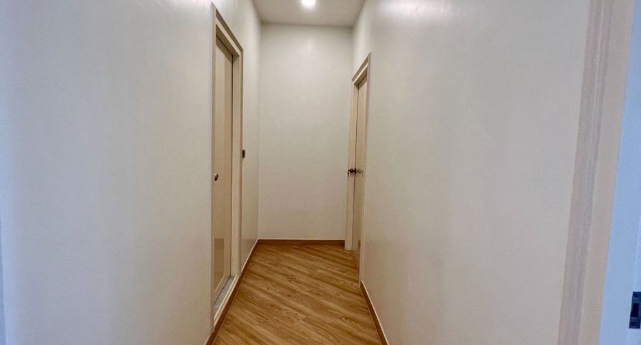 For rent and for sale 3 bedrooms apartment in Watthana, Bangkok