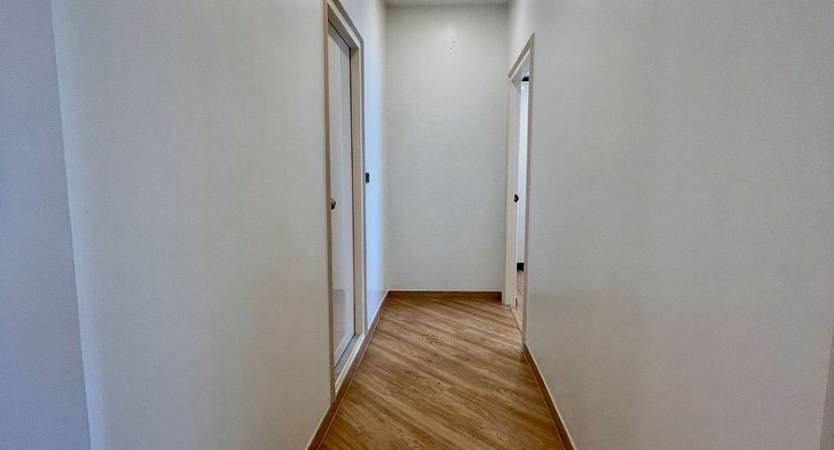 For rent and for sale 3 bedrooms apartment in Watthana, Bangkok