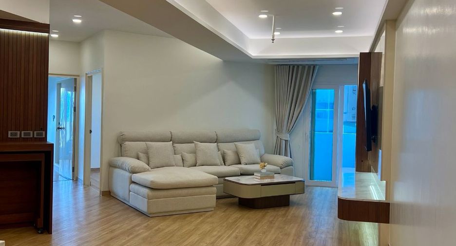 For rent and for sale 3 bedrooms apartment in Watthana, Bangkok