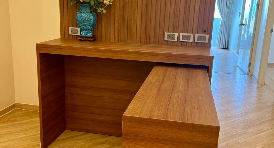 For rent and for sale 3 bedrooms apartment in Watthana, Bangkok