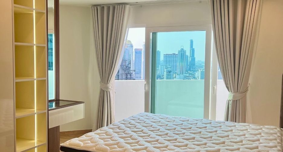 For rent and for sale 3 bedrooms apartment in Watthana, Bangkok