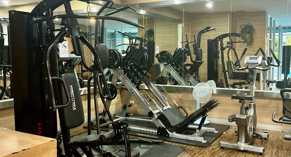 For rent and for sale 3 bedrooms apartment in Watthana, Bangkok