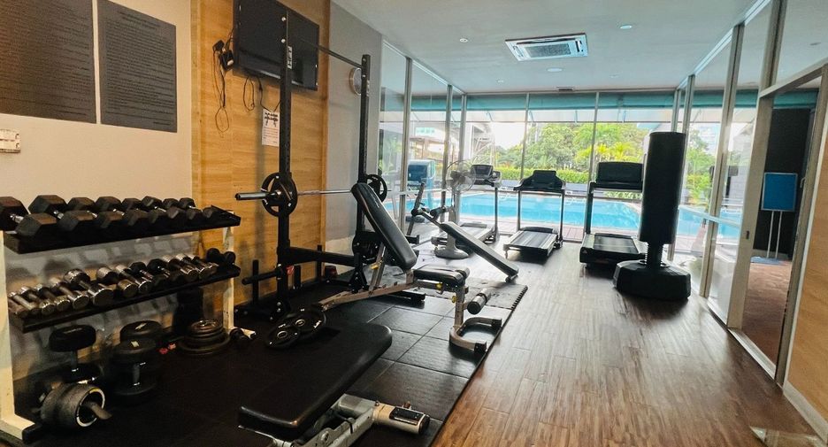 For rent and for sale 3 bedrooms apartment in Watthana, Bangkok