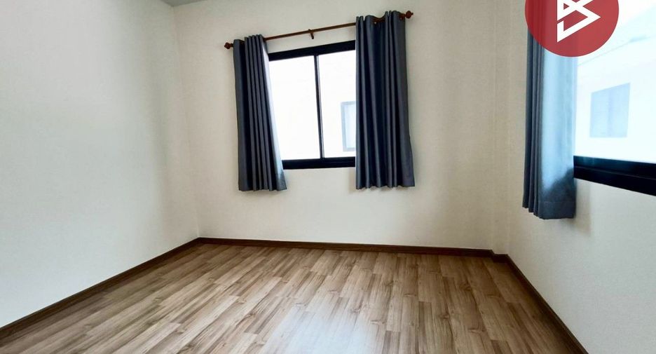 For sale 3 bedrooms house in Ban Phaeo, Samut Sakhon