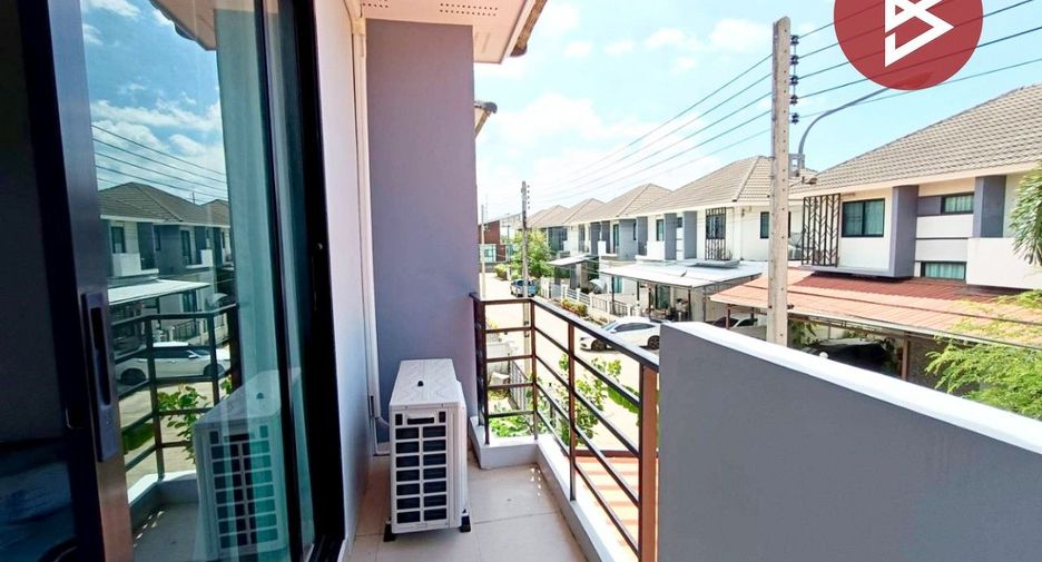 For sale 3 bedrooms house in Ban Phaeo, Samut Sakhon