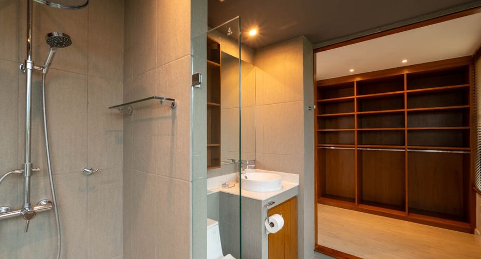 For sale 3 bedrooms condo in Mueang Chiang Mai, Chiang Mai