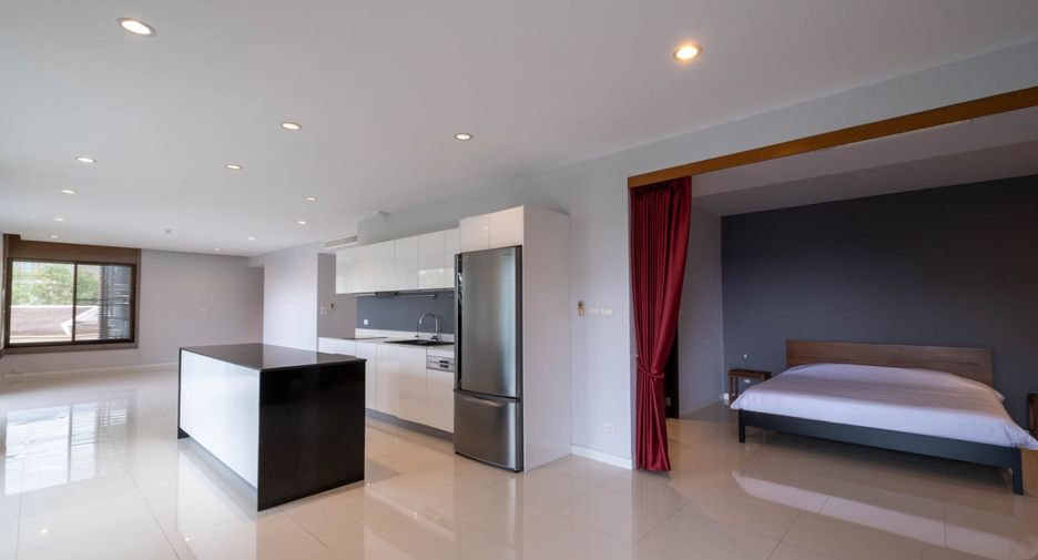 For sale 3 bedrooms condo in Mueang Chiang Mai, Chiang Mai