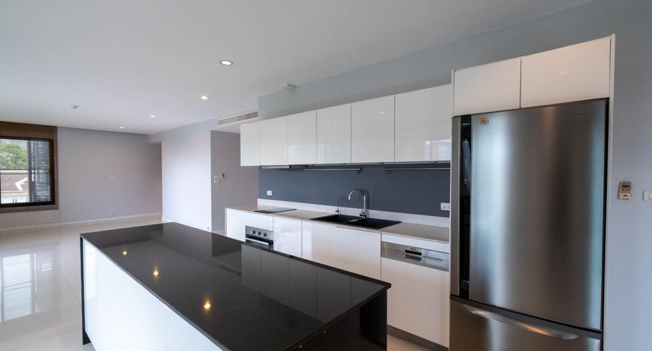 For sale 3 bedrooms condo in Mueang Chiang Mai, Chiang Mai