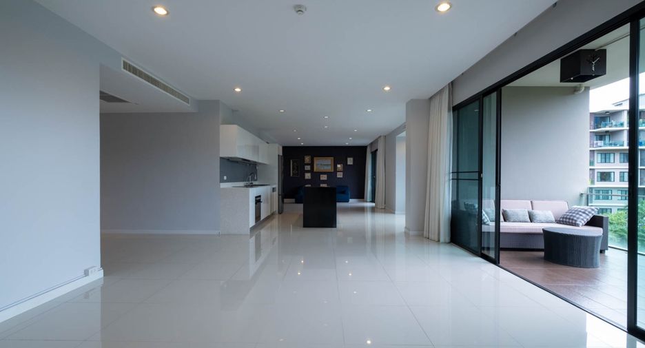 For sale 3 bedrooms condo in Mueang Chiang Mai, Chiang Mai