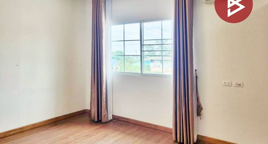 Reihenhaus zum Kauf mit 4 Zimmer in Bang Bua Thong, Nonthaburi