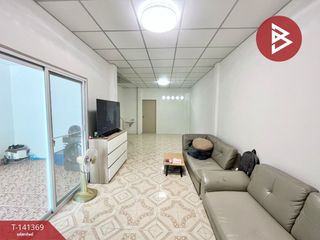 For sale 4 ベッドルーム townhouse in Phra Samut Chedi, Samut Prakan