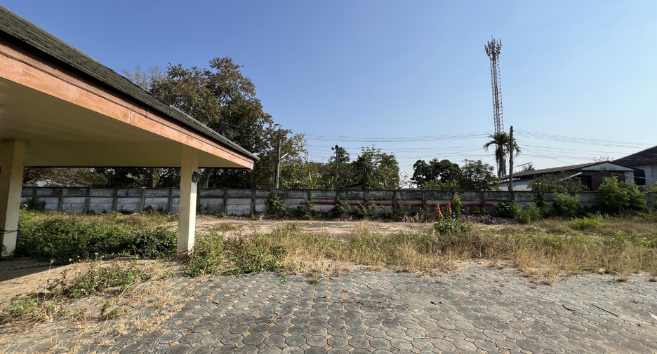 À louer terrain à Mueang Lamphun, Lamphun