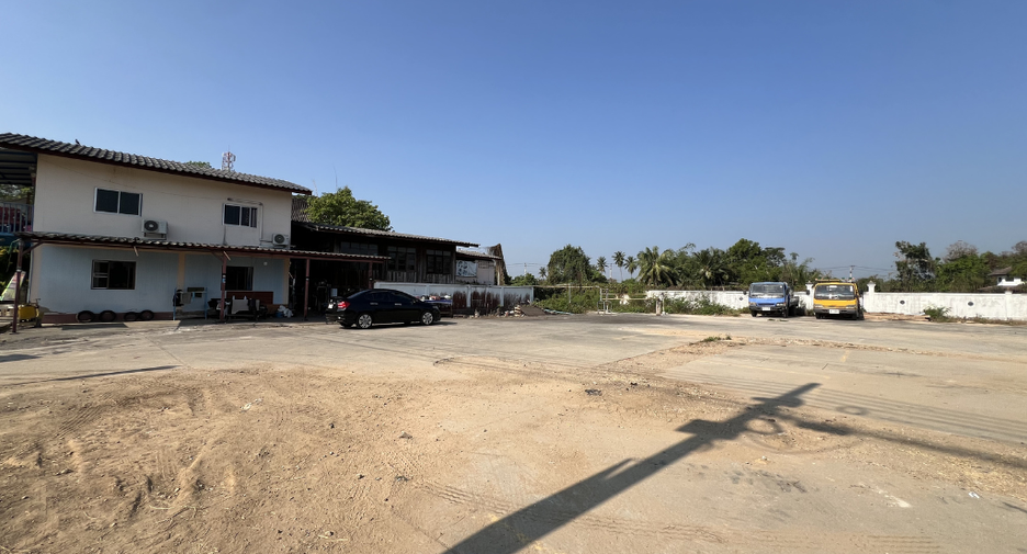 À louer terrain à Mueang Lamphun, Lamphun