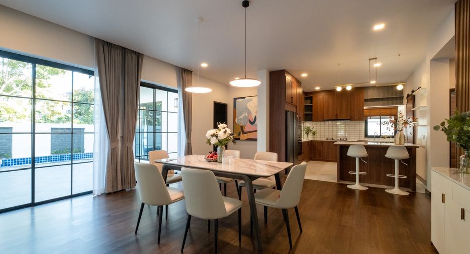 Casa en venta de 4 habitaciones en Mueang Chiang Mai, Chiang Mai