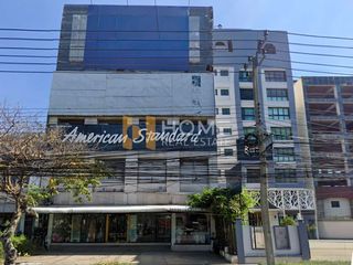 À vendre 10 chambres bureau à Huai Khwang, Bangkok
