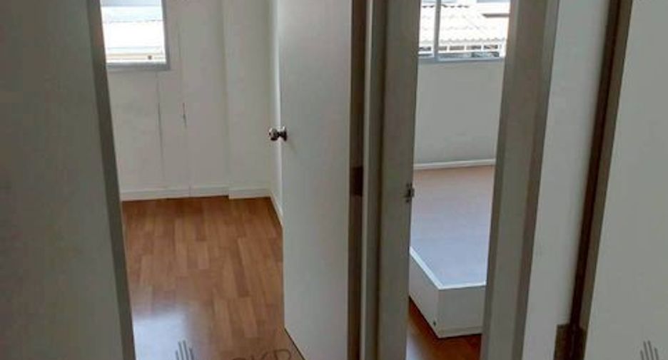 For rent and for sale 3 bedrooms townhouse in Bang Khun Thian, Bangkok