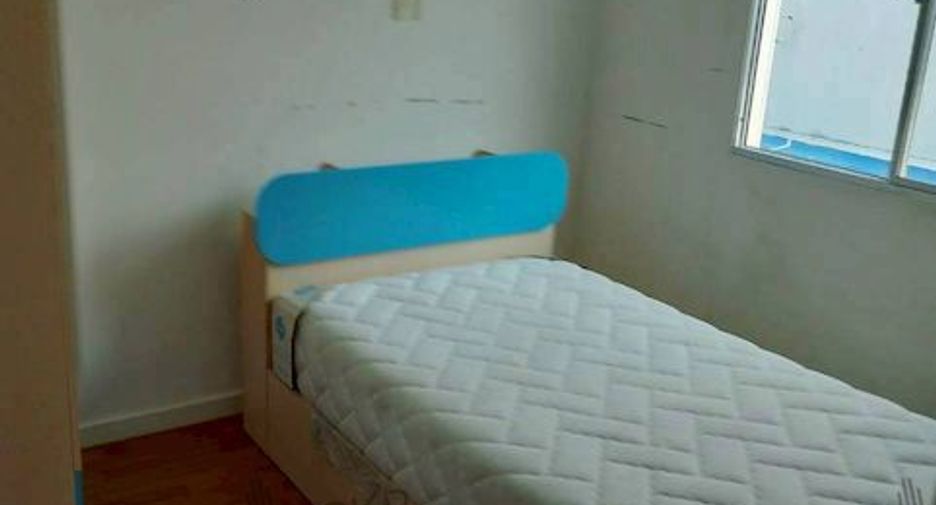 For rent and for sale 3 bedrooms townhouse in Bang Khun Thian, Bangkok